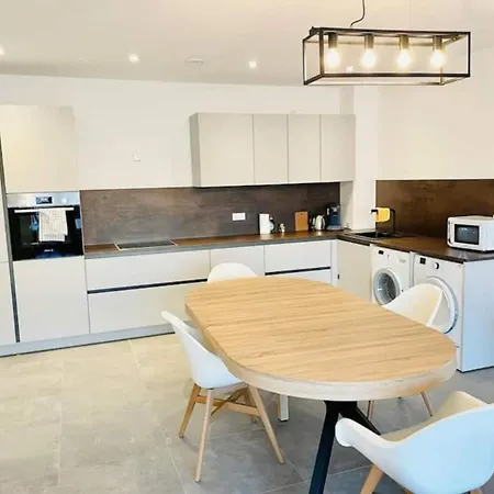 Apartament Cu 2 Dormitoare In Centru Luxembourg
