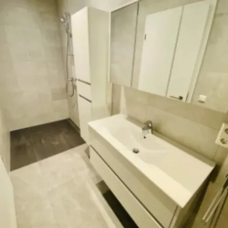 Apartment Apartament Cu 2 Dormitoare In Centru *